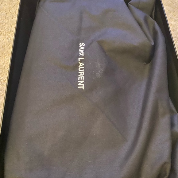 Brand New Authentic Medium Saint Laurent LouLou - Picture 3 of 10